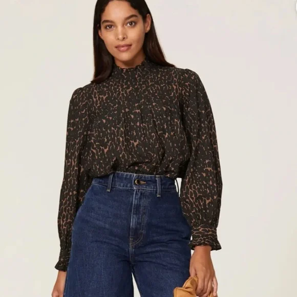 Rails Ariana Leopard Animal Print Ruffle Collar Blouse Size Large - Picture 1 of 10